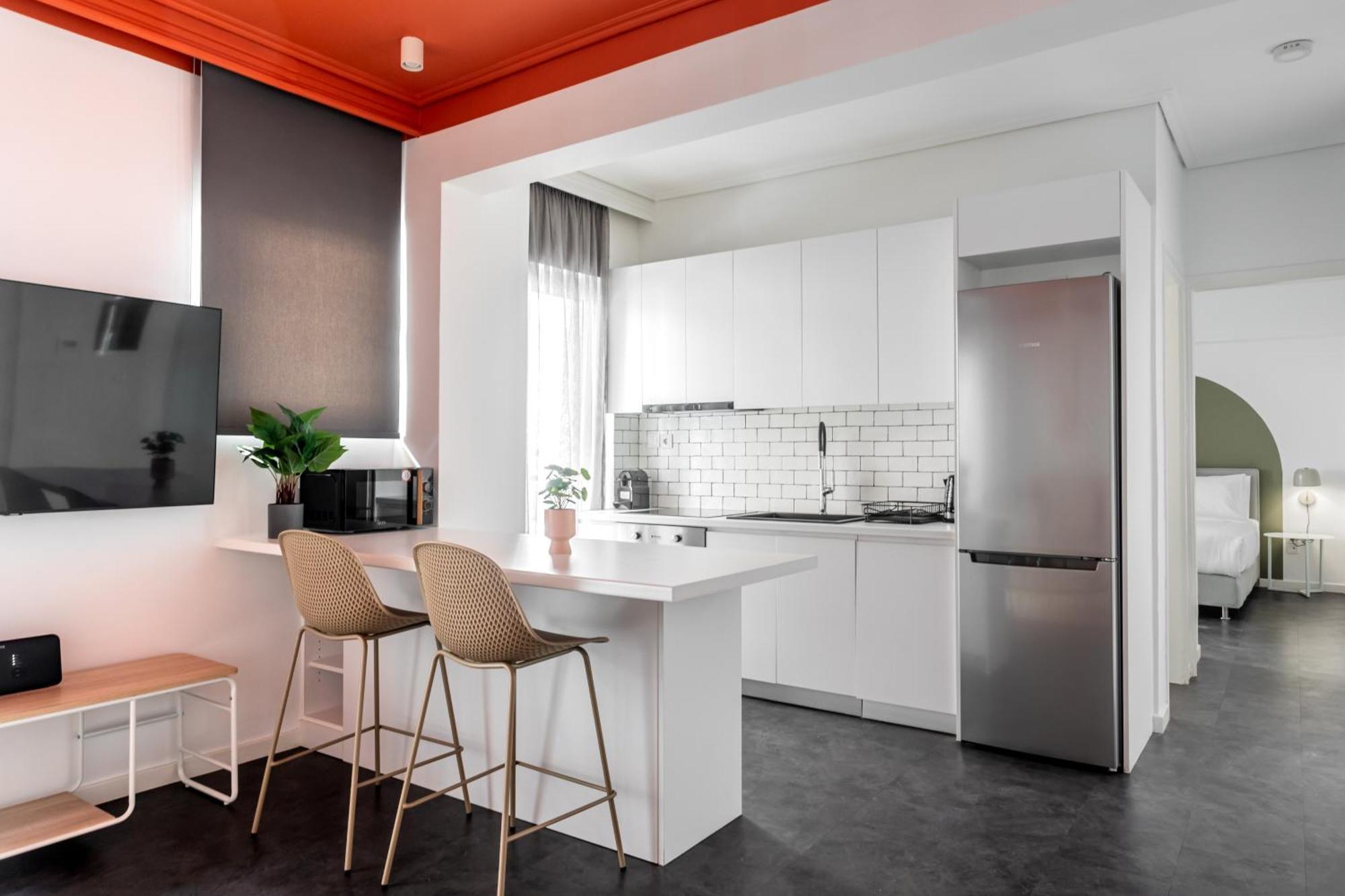 Onezerotwo By Zoia Living Aparthotel Athen Eksteriør bilde