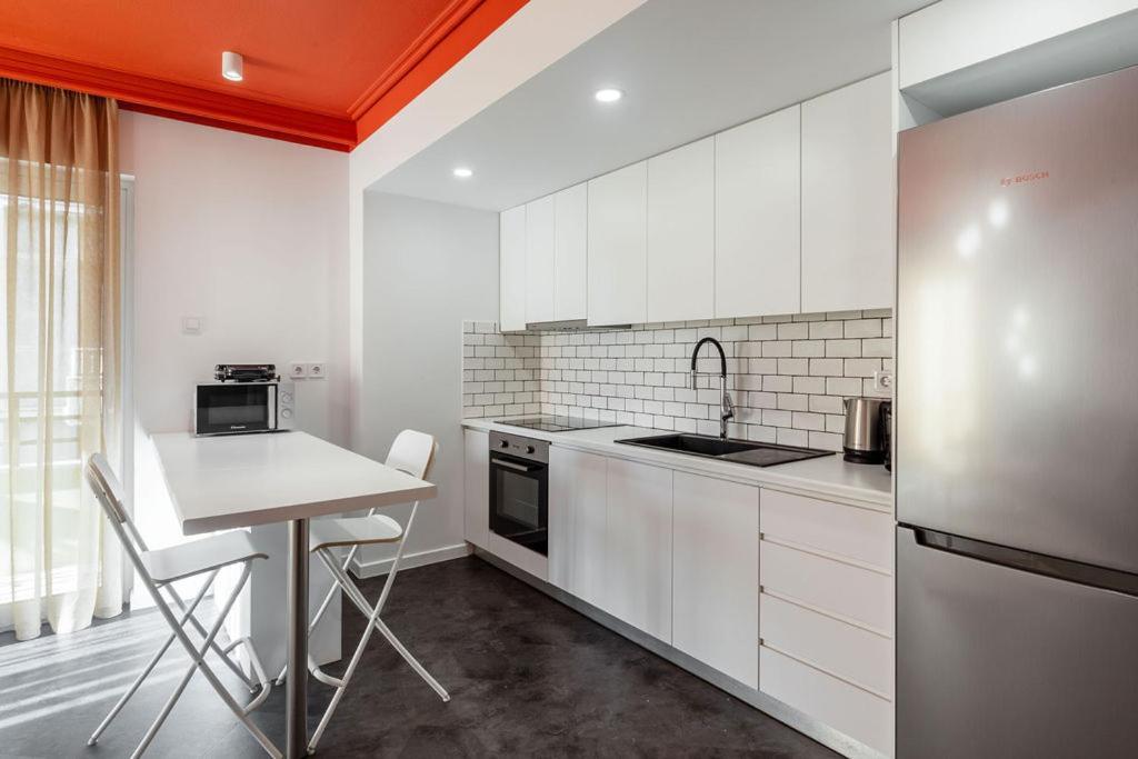 Onezerotwo By Zoia Living Aparthotel Athen Eksteriør bilde