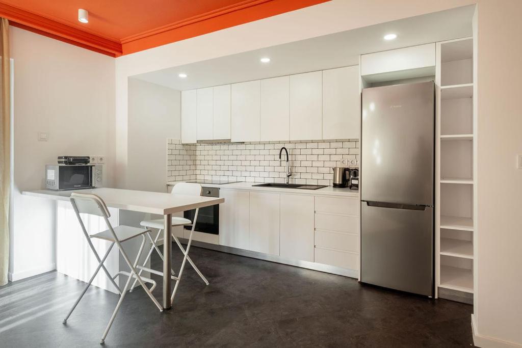 Onezerotwo By Zoia Living Aparthotel Athen Eksteriør bilde