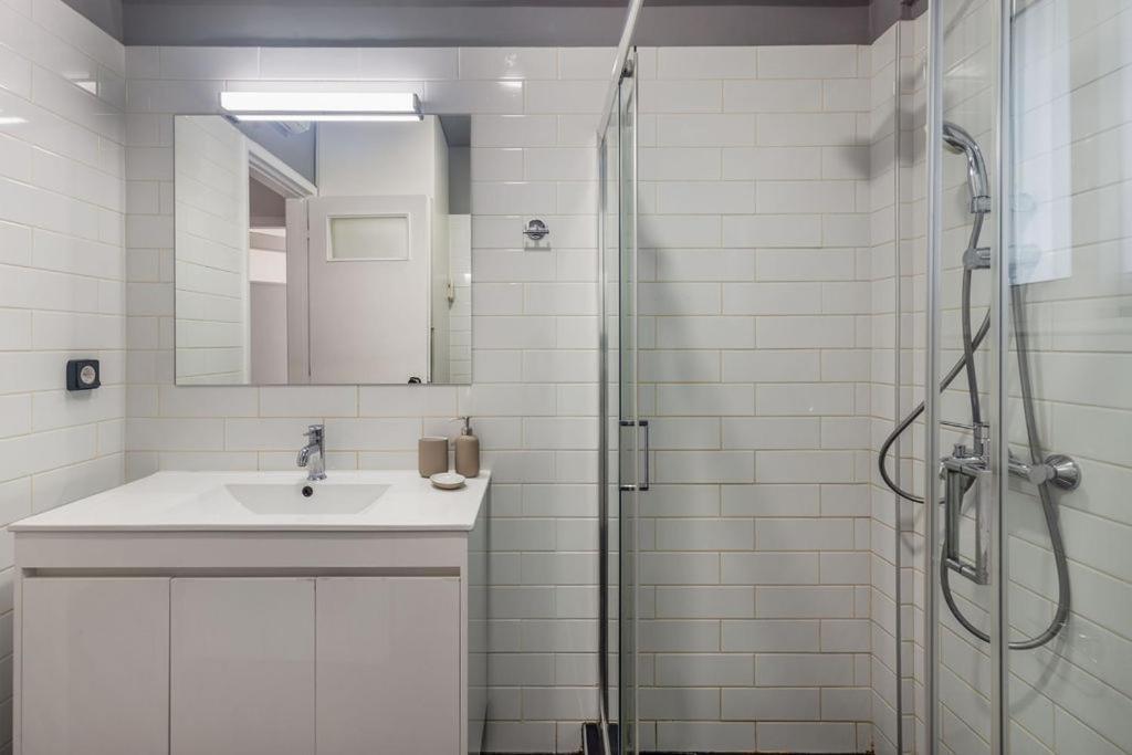 Onezerotwo By Zoia Living Aparthotel Athen Eksteriør bilde